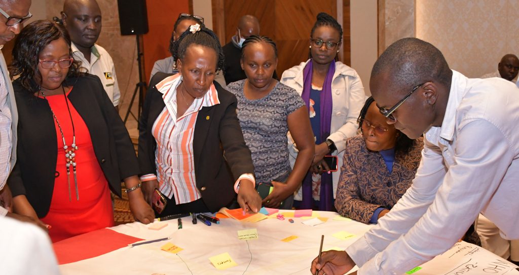 The workshop, organized by ISAAA AfriCenter in partnership with Kenyatta University and African Agricultural Technology Foundation (AATF), was attended by 32 participants representing key bodies in the sorghum value chain in Kenya. 
